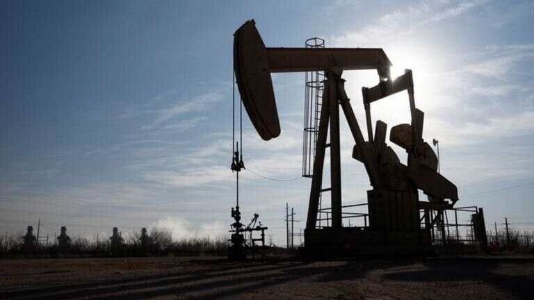 Le pétrole chute de 5 % sur des espoirs de réouverture du détroit d’Ormuz