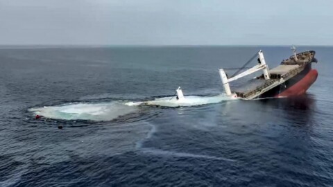 Les Houthis frappent un pétrolier saoudien au large de Yanbu en mer Rouge