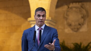 Pedro Sanchez accuse la Russie et Israël de désinformation sur la crise de Ceuta