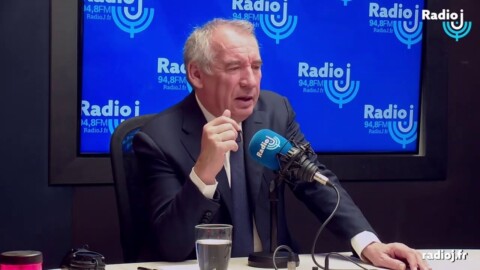 Présidentielle 2027 : François Bayrou veut un candidat unique du PS à LR