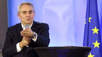 Présidentielle 2027 : Xavier Bertrand annonce sa candidature et refuse toute primaire