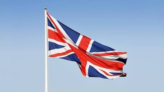 Réseaux sociaux : la majorité des ados britanniques prêts à contourner le couvre-feu