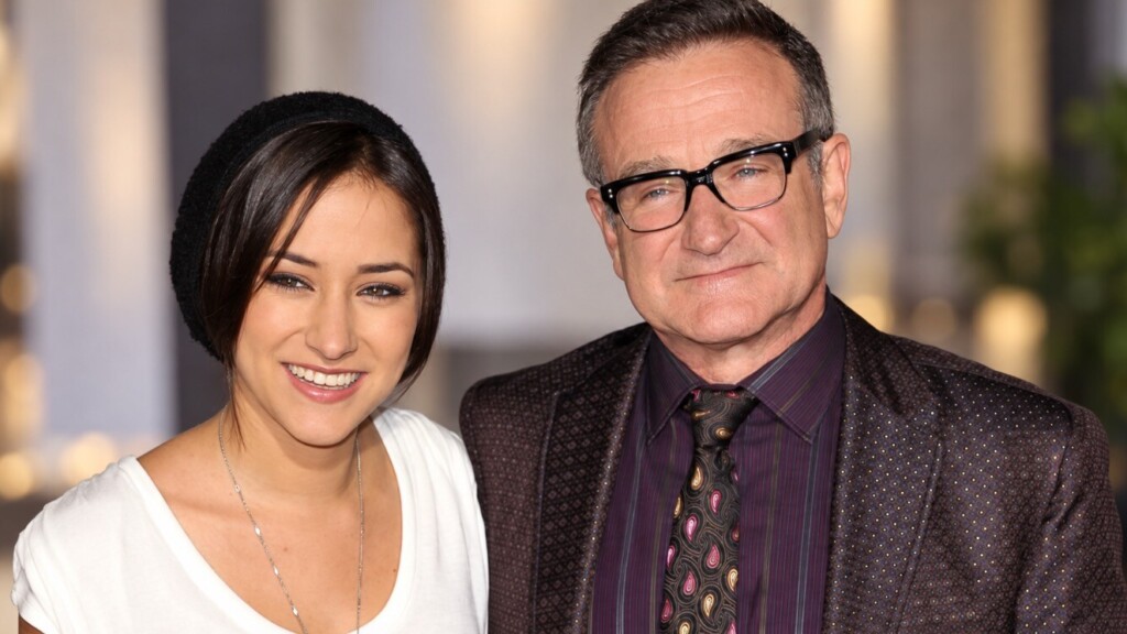 «Ce n’est pas votre marionnette!»: la fille de Robin Williams explose contre les vidéos IA qui font parler son père