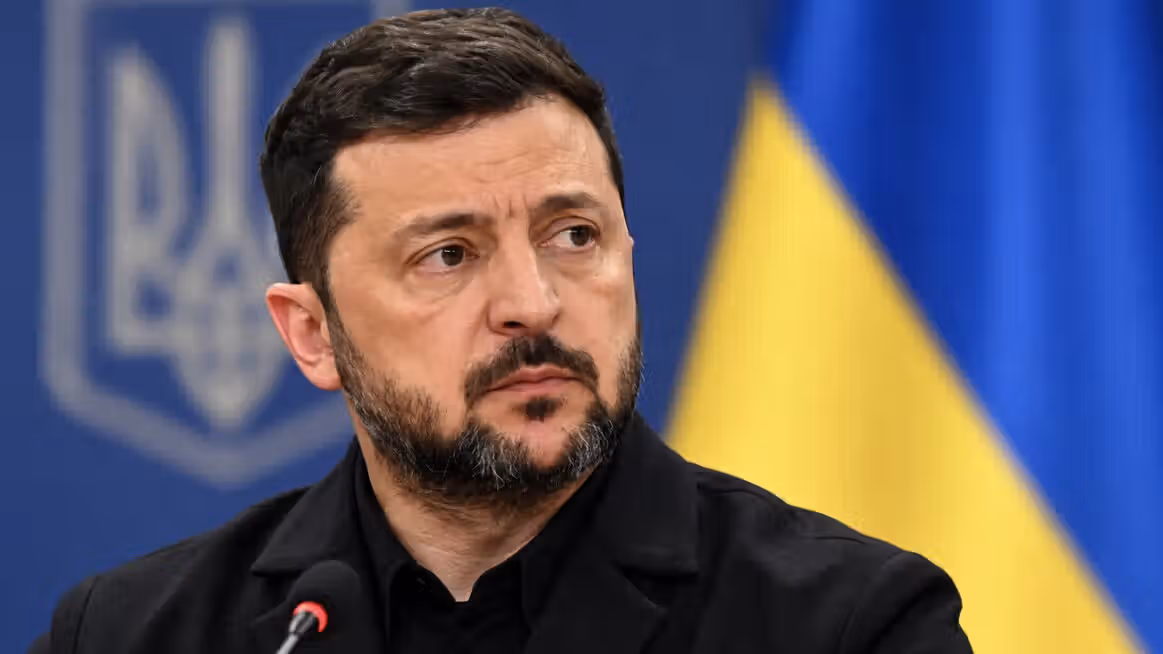 L’avion de Zelensky a failli être touché par un drone alors qu’il se rendait en Norvège