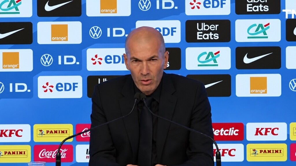 — Équipe de France: Zidane bouleverse déjà les Bleus, «la rupture est presque totale» avec la méthode Deschamps