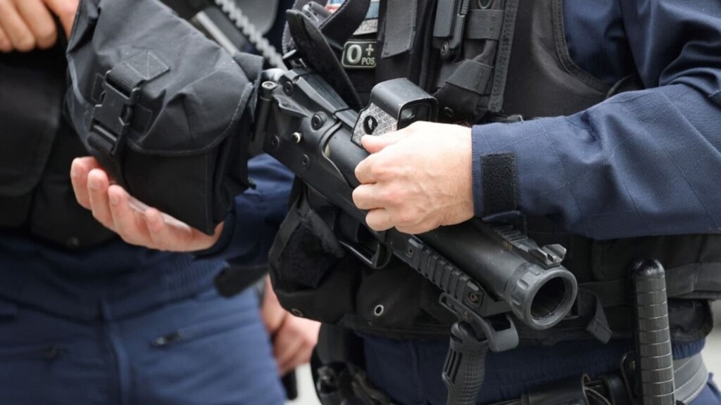 Un lycéen grièvement blessé au visage lors d'un blocage à Tours