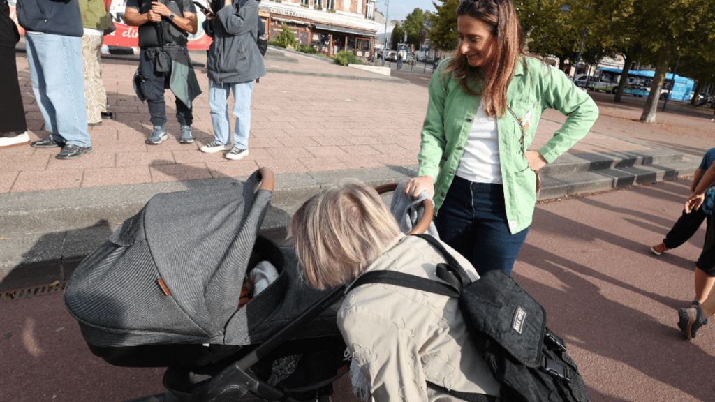 À Arras, Marine Tondelier fait sa première apparition publique depuis son accouchement