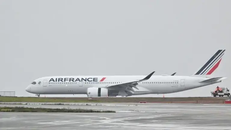 Air France modifie la trajectoire de 130 vols pour limiter les traînées de condensation