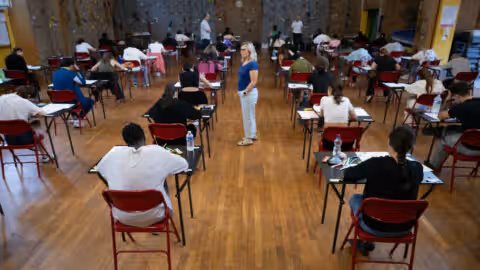 Baccalauréat : certaines épreuves pourraient bientôt être passées en langues régionales