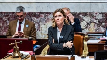 Budget 2027 : Yaël Braun-Pivet ouvre la voie au recours au 49.3