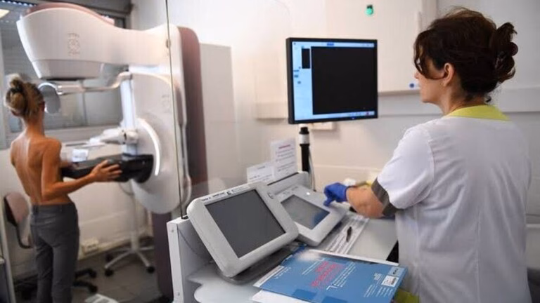 Cancer du sein : pourquoi moins d’une femme sur deux participe encore au dépistage organisé
