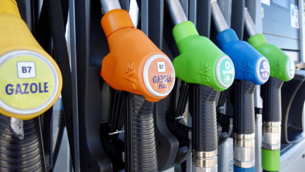 Carburants : le prix moyen du gazole dépasse 2,39 euros, nouveau record