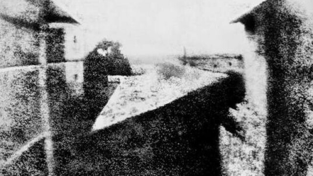 ENTREVUE — photo