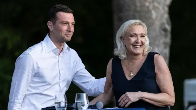 Jordan Bardella monte au créneau pour Marine Le Pen : « Je la soutiens à 2 000 % » — photo