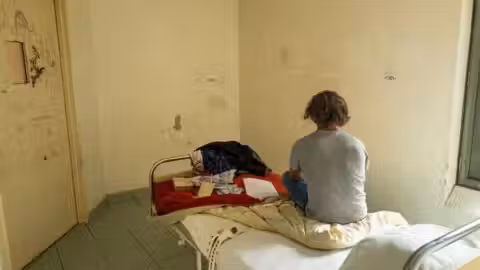 Urgences psychiatriques en Île-de-France : des patients abandonnés jusqu’à dix jours sur des brancards