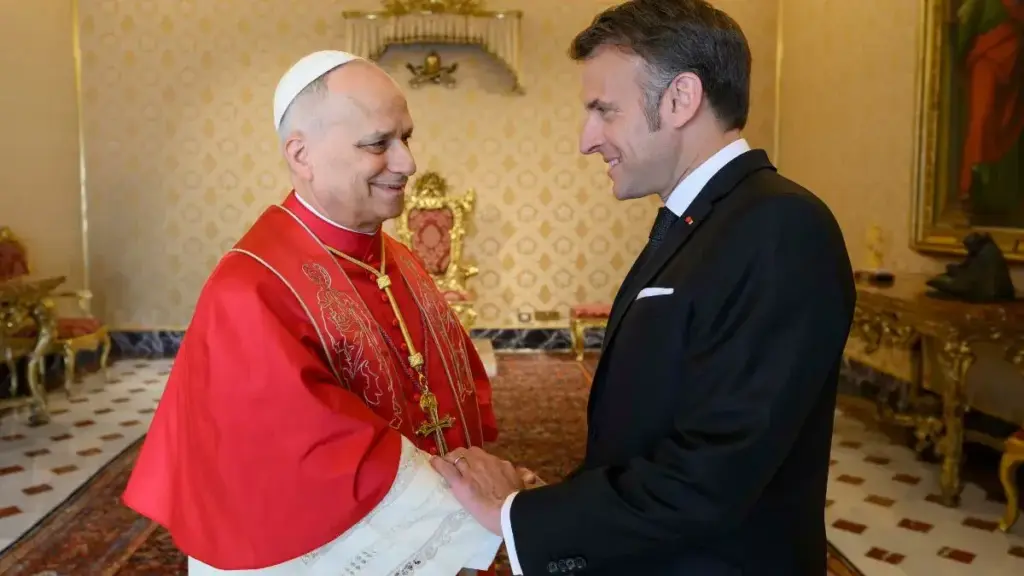 Visite du pape en France : Emmanuel Macron n’assistera à aucune de ses messes