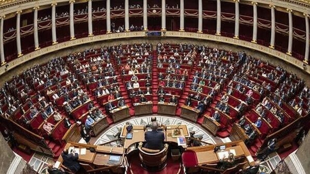 Assemblée nationale : les groupes négocient la répartition des 21 postes du Bureau