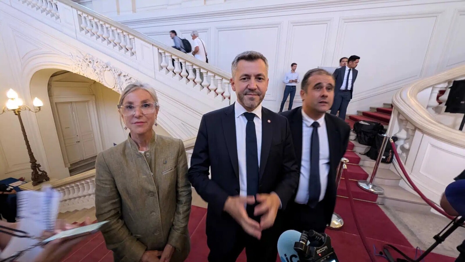 Bouches-du-Rhône : deux sièges pour le RN après une campagne de divisions à droite