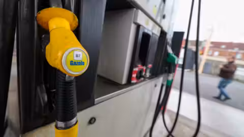 Carburant : entre diplomatie pétrolière et aides prolongées, le gouvernement joue sur deux fronts