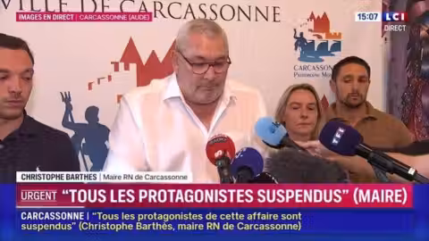 Carcassonne : le maire RN suspend « tous les protagonistes » après la vidéo raciste de policiers municipaux