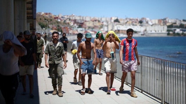 Ceuta : la majorité des mineurs non accompagnés resteront en Espagne, tranche la ministre de la Jeunesse Ceuta : la majorité des mineurs non accompagnés resteront en Espagne, tranche la ministre de la Jeunesse