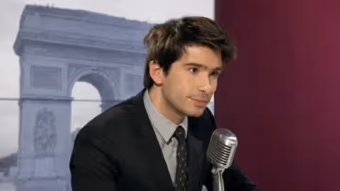 Juan Branco : le parquet de Paris requiert son renvoi devant une cour criminelle pour viol