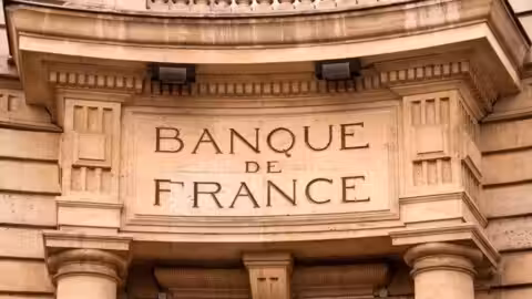 Dette : la France emprunte désormais plus cher que l’Italie et la Grèce