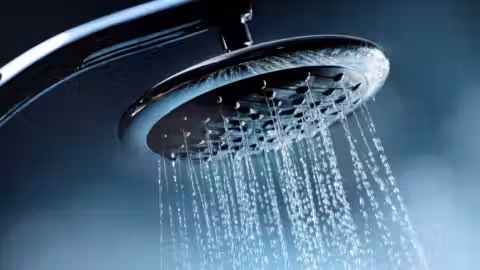 Douche froide : est-elle vraiment aussi bonne pour la santé qu’on le prétend ?