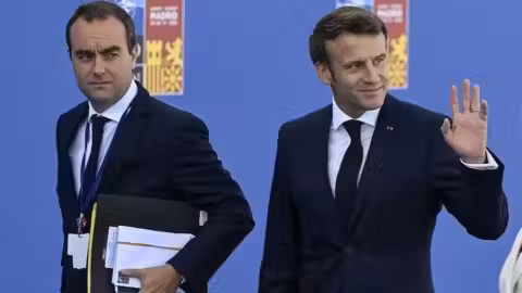 Emmanuel Macron et Sébastien Lecornu atteignent leur plus bas niveau de popularité