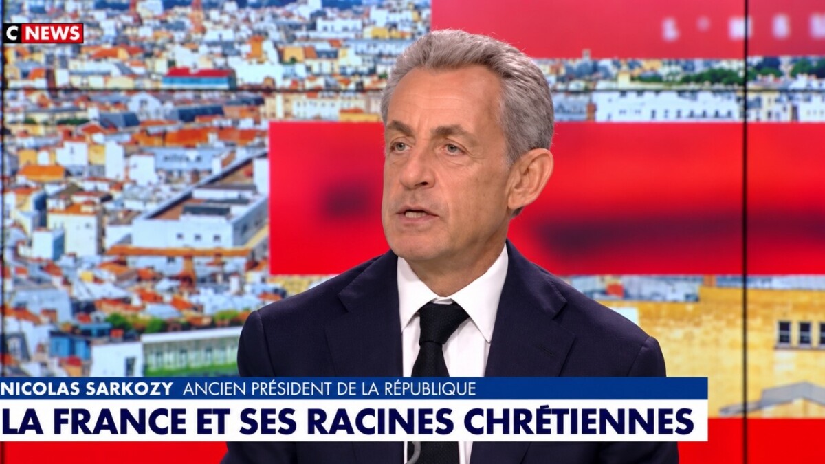Visite du pape : Nicolas Sarkozy aurait « été à la messe » à la place d’Emmanuel Macron Visite du pape : Nicolas Sarkozy aurait « été à la messe » à la place d’Emmanuel Macron