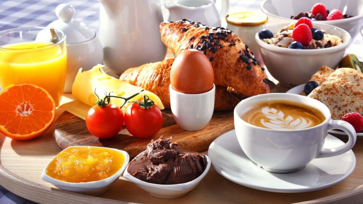 Faut-il vraiment prendre un petit-déjeuner tous les matins ? Faut-il vraiment prendre un petit-déjeuner tous les matins ?