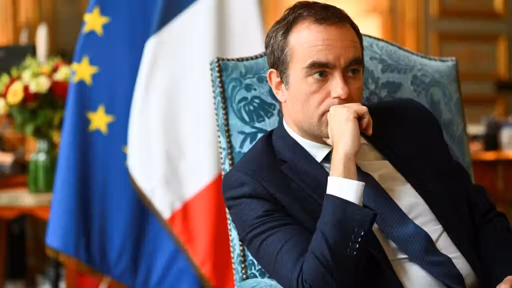 Fuites sur le budget : Sébastien Lecornu accusé de menacer le secret des sources de la presse