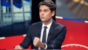 Gabriel Attal accuse Marine Le Pen d’être « la candidate de la Russie »