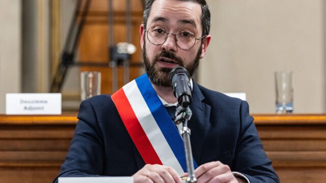ENTREVUE — photo