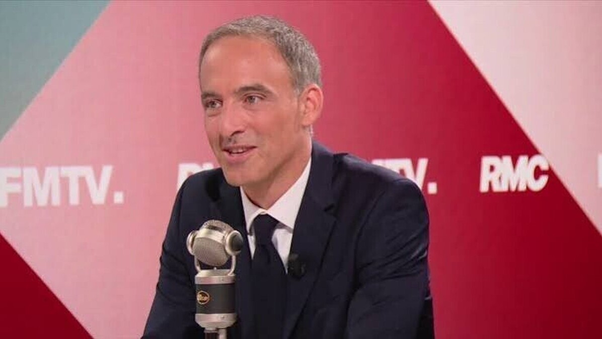 Interdiction du voile : Glucksmann alerte sur le risque de contrôles « au faciès »