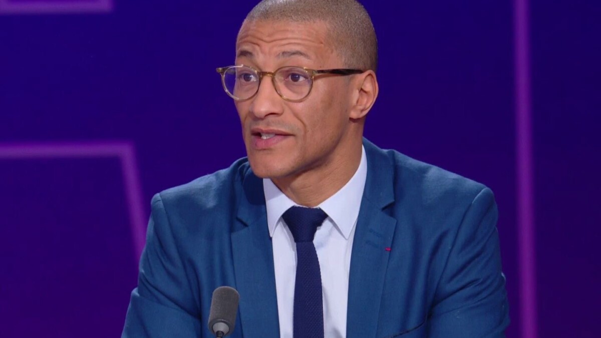 Karim Bouamrane : « À plus de 15 % dans les sondages, je suis le prochain président »