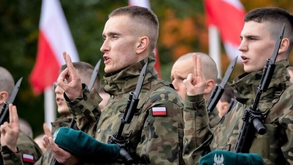 La Pologne mobilise son armée face aux frappes russes en Ukraine