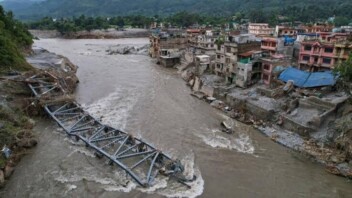 Le Népal réclame des milliards pour reconstruire après des crues meurtrières