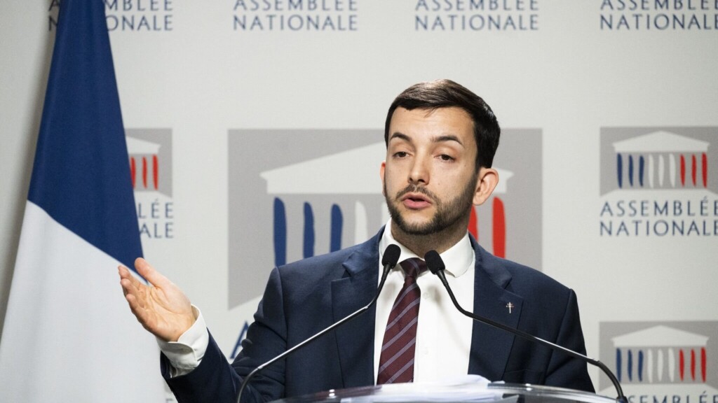 « Le travail rend libre » : Jean-Philippe Tanguy s’explique après la polémique