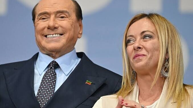 Meloni dépasse Berlusconi en longévité et vise les législatives de 2027