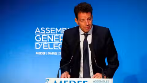 Mélenchon à l’Élysée ? Geoffroy Roux de Bézieux prédit une France « sous tutelle du FMI au bout de six mois »