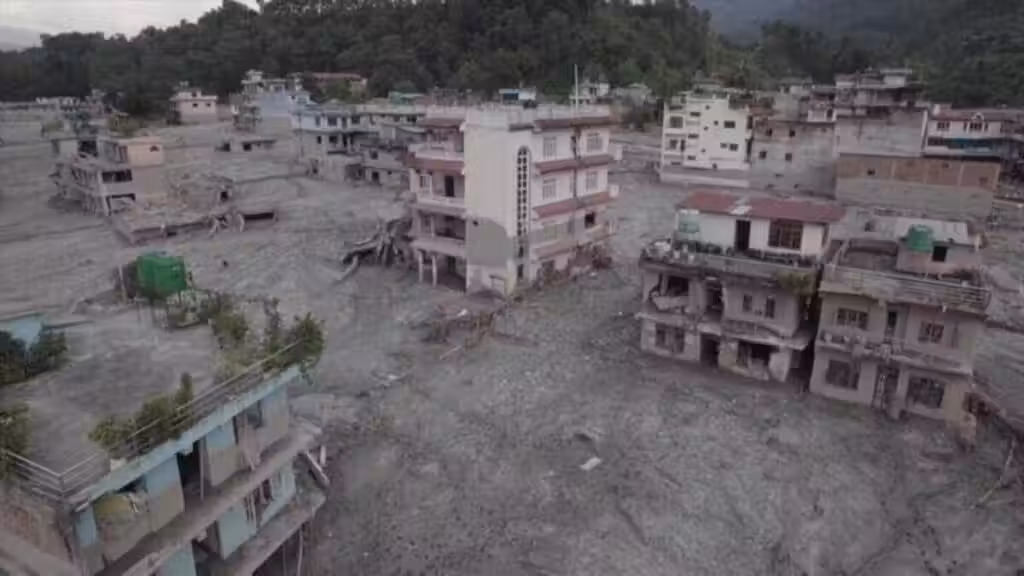 Népal : comment le dérèglement climatique a précipité la catastrophe himalayenne