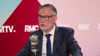 Présidentielle 2027 : Olivier Faure accuse François Hollande de chercher « une alliance au centre-droit »