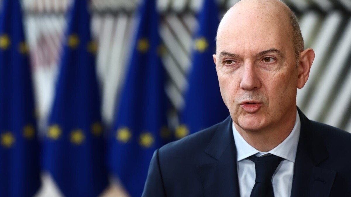 Retraites : « À 2 000 euros, on vit correctement », la phrase de Roland Lescure qui fait réagir