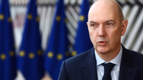 Retraites : « À 2 000 euros, on vit correctement », la phrase de Roland Lescure qui fait réagir