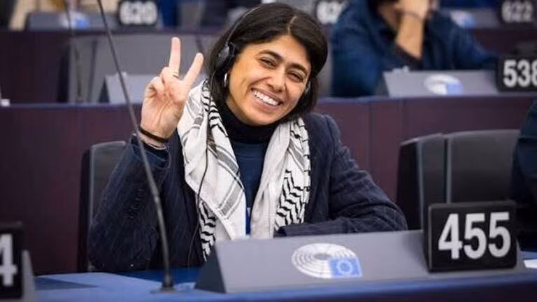 Rima Hassan : « Une victoire de Mélenchon en 2027 changera tout » dans la relation de la France avec Israël