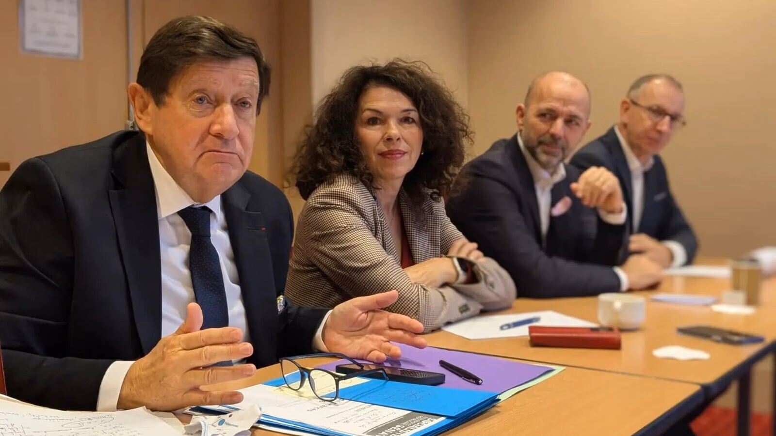 Sénatoriales : le PS maintient ses positions, ses effectifs restent à préciser