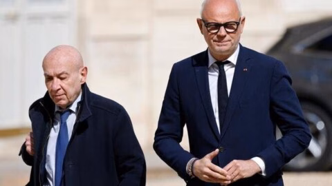 Sénatoriales : les macronistes reculent, Horizons progresse et la bataille des ralliements commence