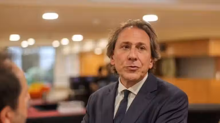 Suspension de Philippe Brun : Jérôme Guedj critique la méthode de la direction du PS