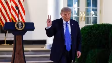Trump menace les universités privées de perdre leurs exemptions fiscales pour leurs programmes DEI